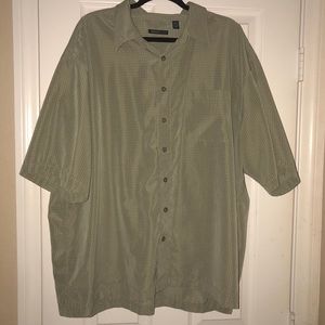 Van Heusen men’s dress shirt